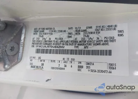 2013 Ford Escape Titanium z USA, uszkodzony, nr VIN 1FMCU9J97DUB42682